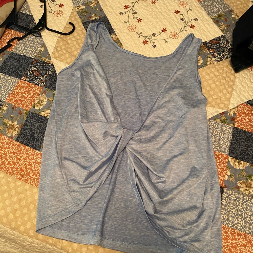 Open twist back tank never worn